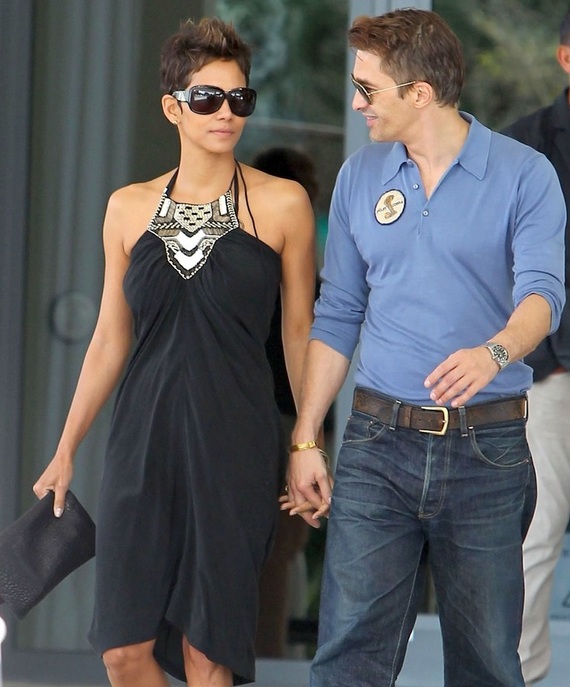 Halle Berry throws way back for new baby boy's name - Los Angeles