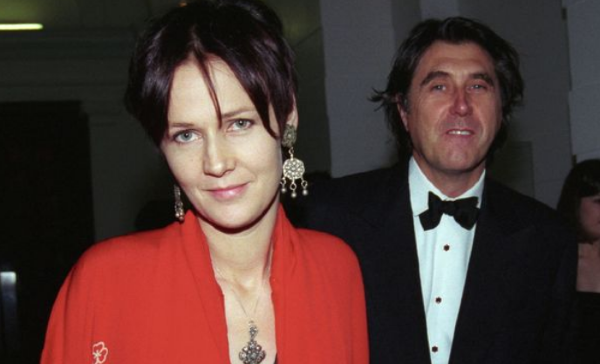 Люси ферри. Брайан Ферри Люси Хелмор. Bryan Ferry Люси Хелмор. Bryan Ferry wife. Брайан Ферри с женой.